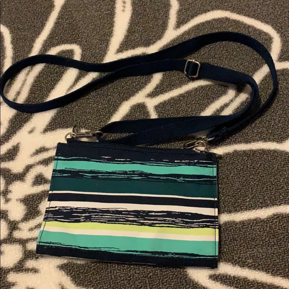 Thirty-one cross over purse